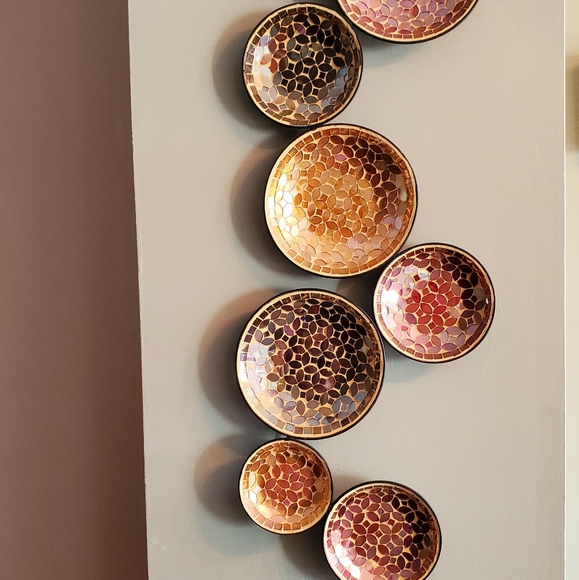 Multi coloured glass decorative plates - Picture 1 of 2